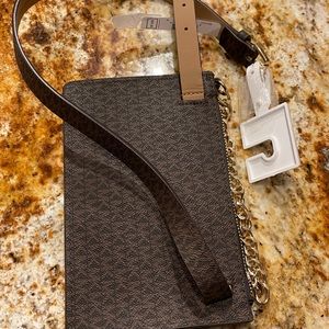 Michael kors fanny pack & wristlet